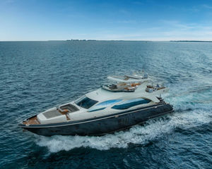 Azimut 84 Fly