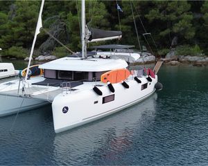 Lagoon 42