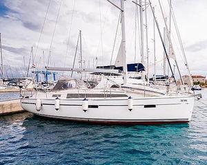 Bavaria Cruiser 37