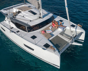 Fountaine Pajot Astrea 42