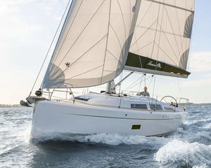 Hanse 348