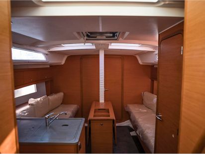 Tormenta (Available for Crewed Daily Charters Only) (1)