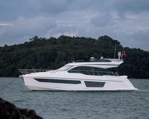 Azimut 53 Fly