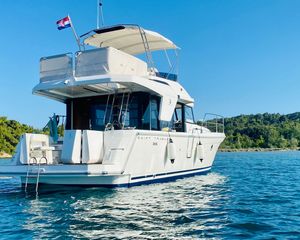 Beneteau Swift Trawler 35