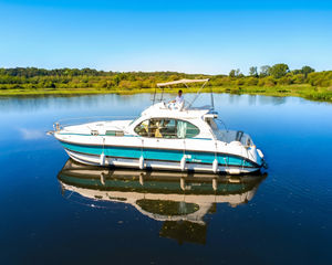 Locaboat Plaisance Europa E300