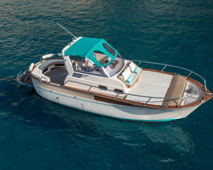 Fratelli Aprea Sorrento 7.50 Semi-Cabin