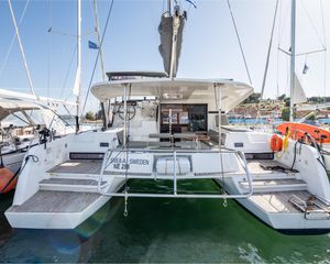 Lagoon 42
