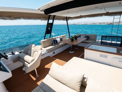 Fountaine Pajot MY6 "Premium"  (1)