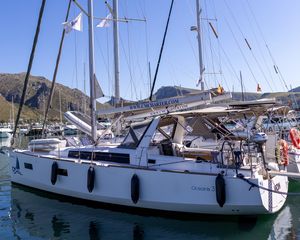 Beneteau Oceanis 38