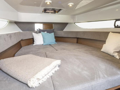 Beneteau 9 (1)