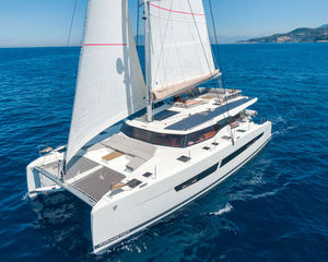 Fountaine Pajot Aura 51
