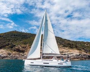 Dufour 530