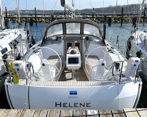 Bavaria Cruiser 37