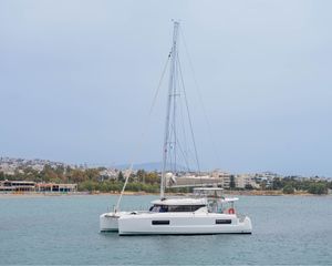 Lagoon 43