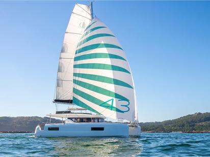 Lagoon 43