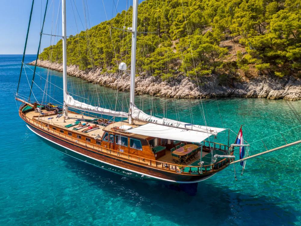 Gulet au mouillage en Croatie