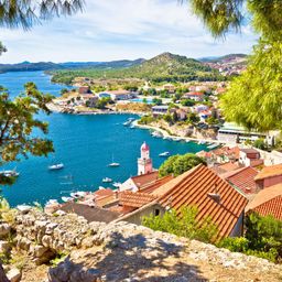 Vista costiera di Sibenik